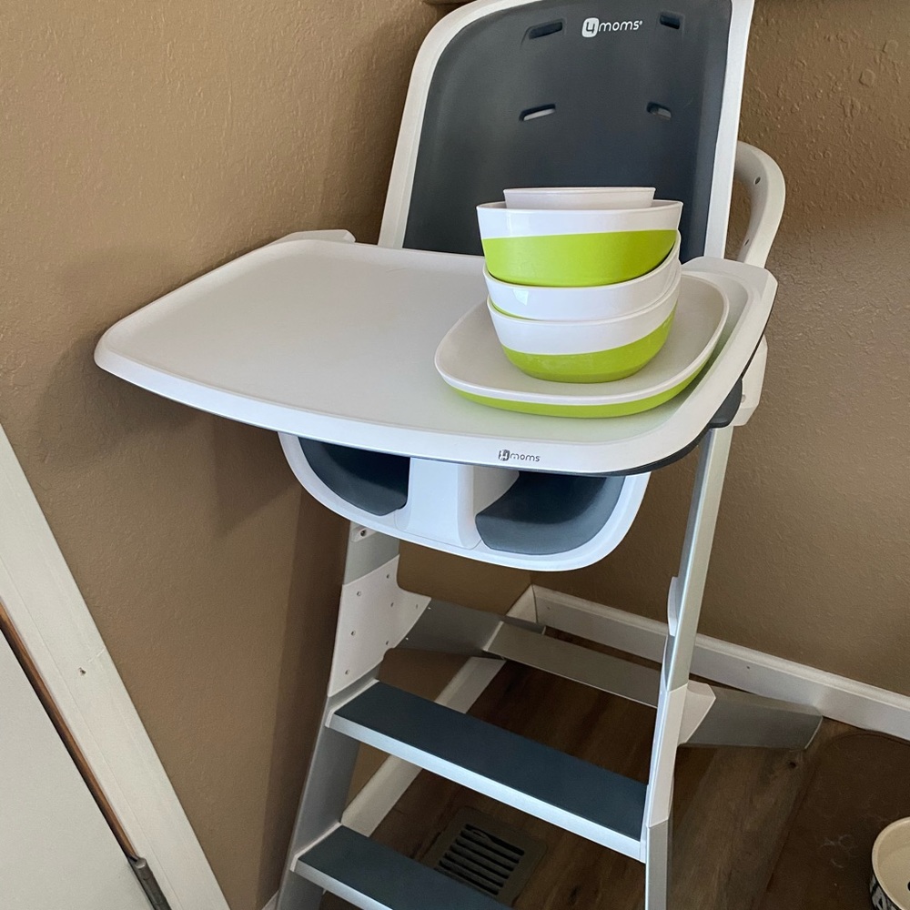 4moms Adjustable Highchair